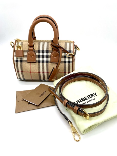 Mini Burberry bowling