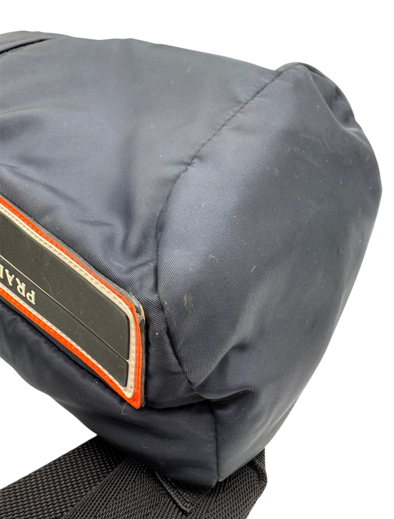 Mochila Prada bandolera para hombre