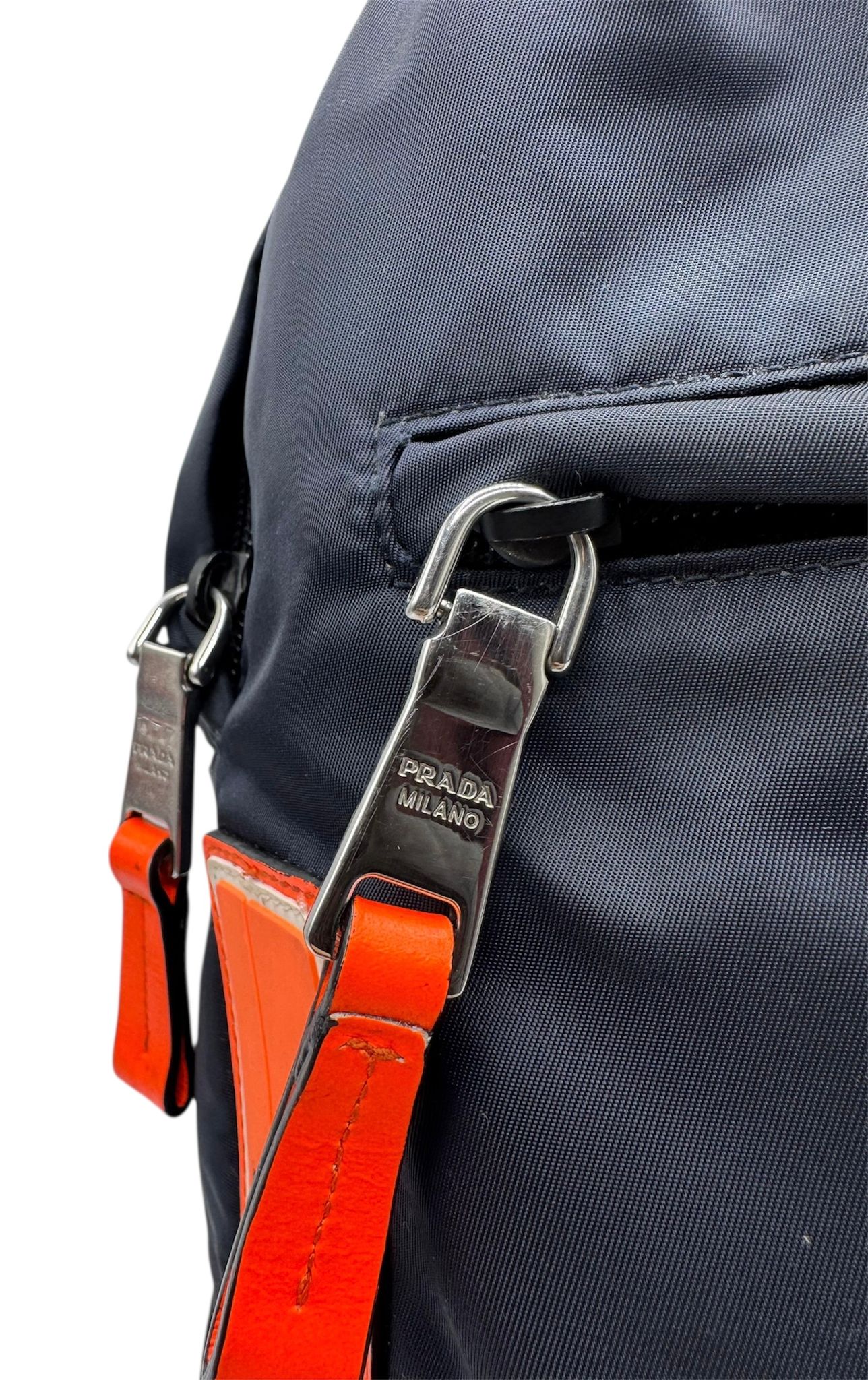 Mochila Prada bandolera para hombre