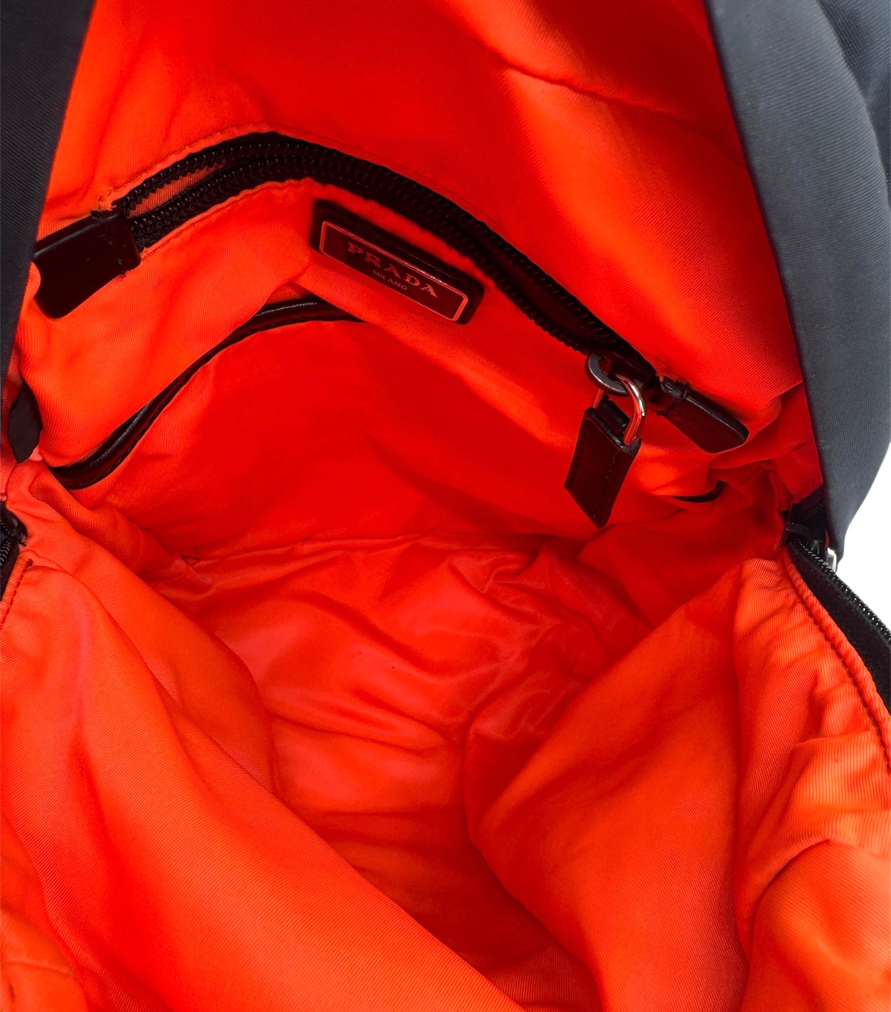 Mochila Prada bandolera para hombre