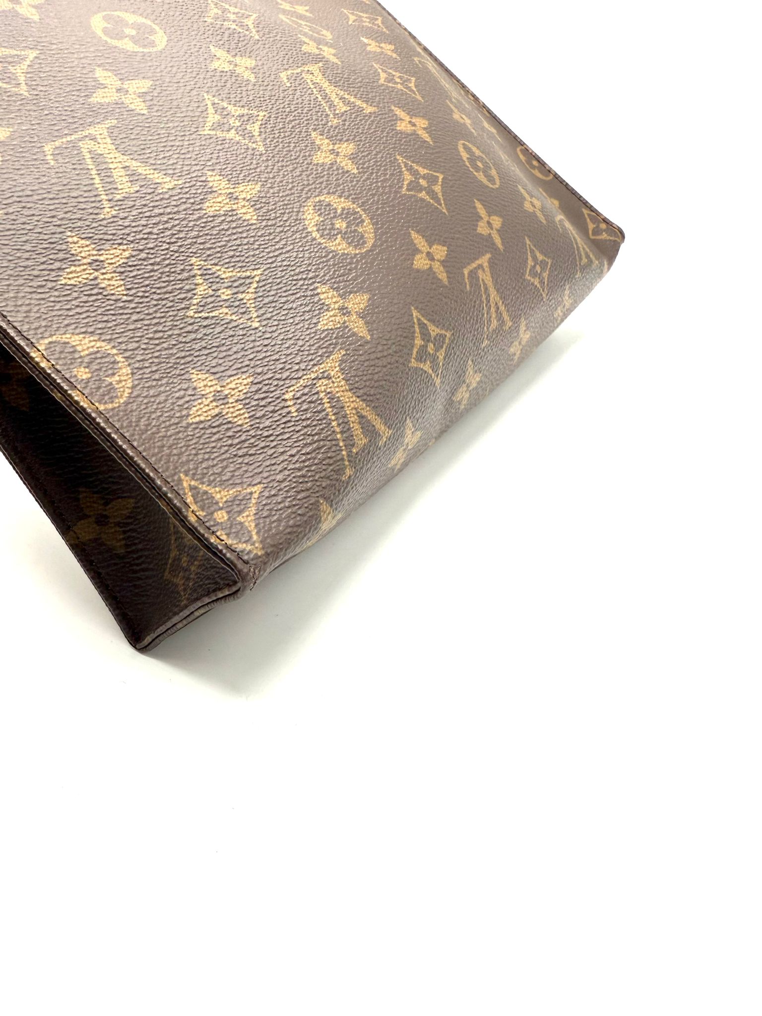 Neceser Louis Vuitton Toiletry Pouch