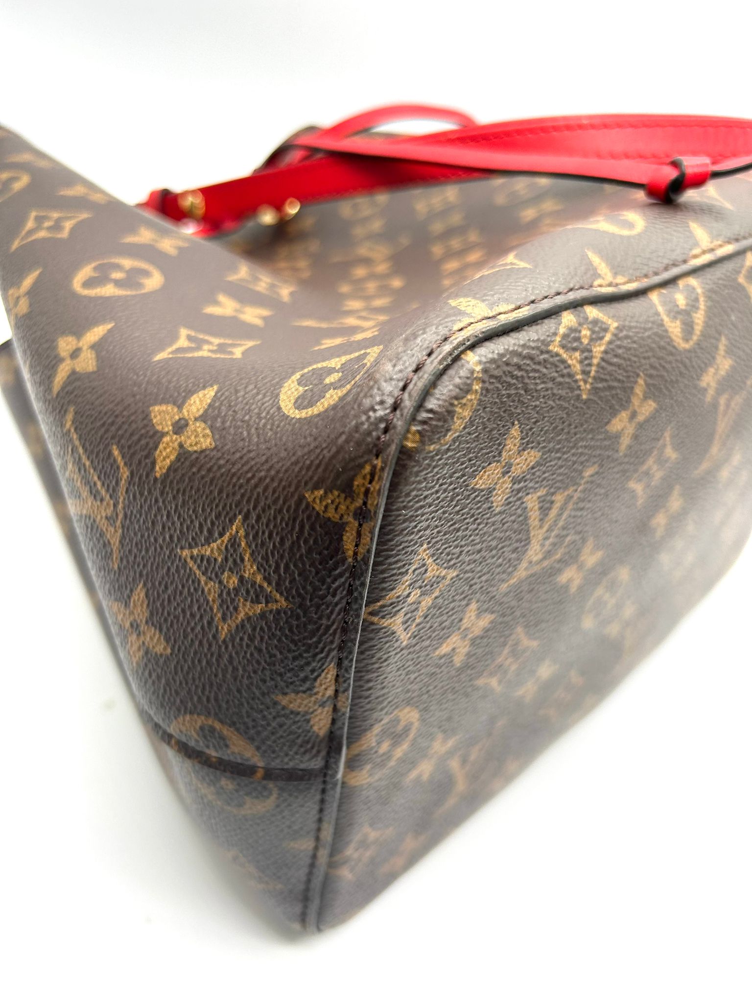 Neo noe monogram louis vuitton