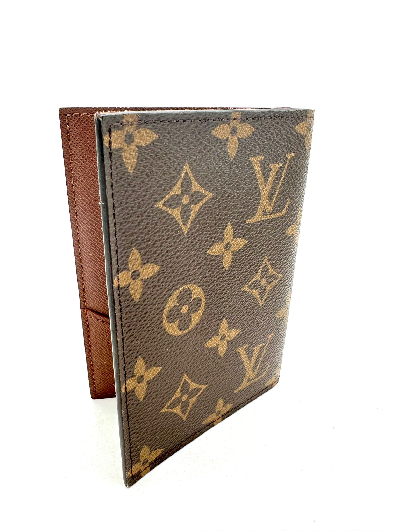 pasaporte louis vuitton