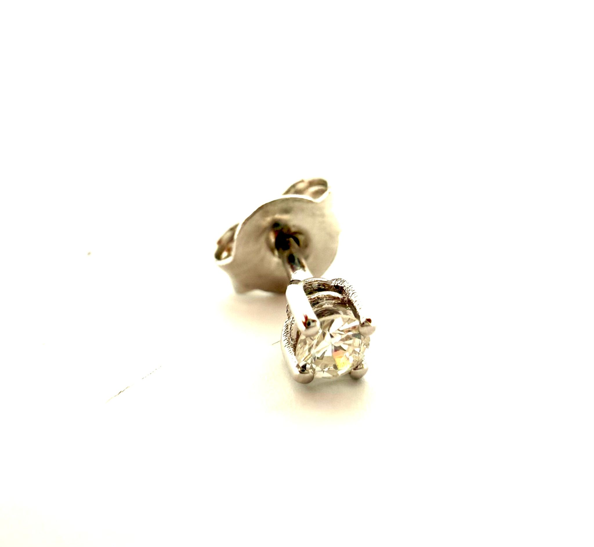 pendiente oro blanco diamante
