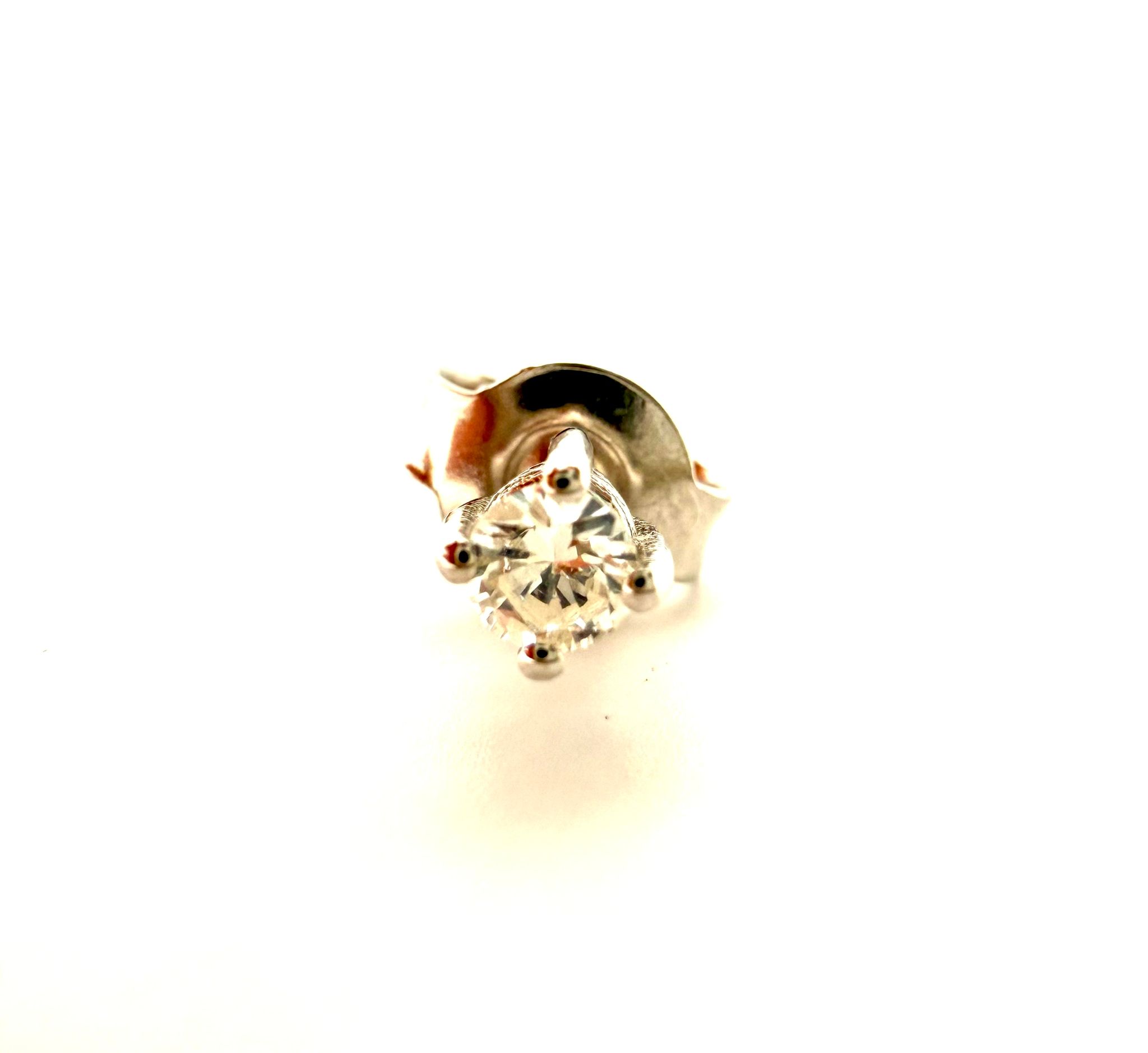 pendiente oro blanco diamante