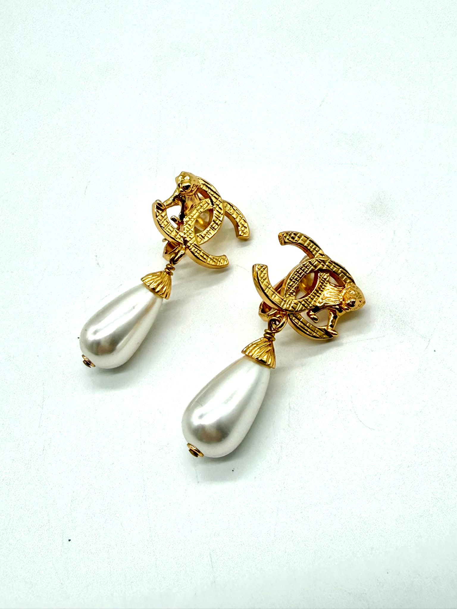 Pendientes Chane