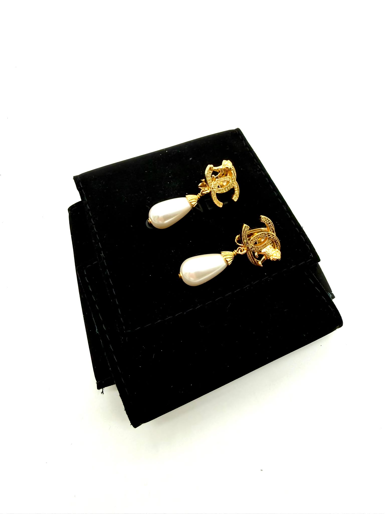 Pendientes Chane