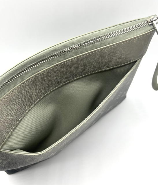 Pochette de viaje Souple Louis Vuitton