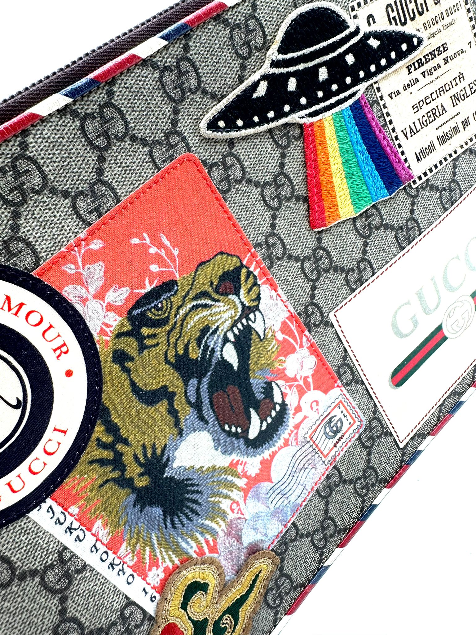 pochette gucci ovni