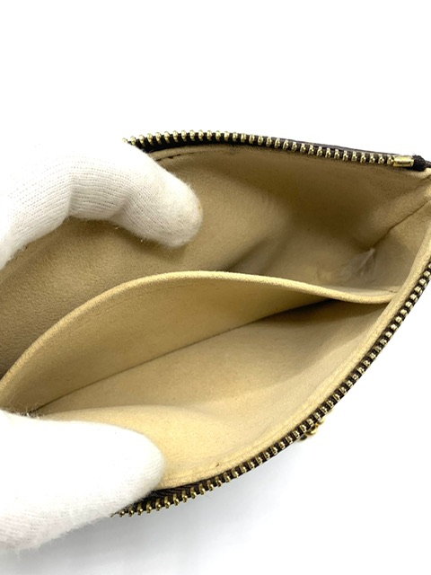 Pochette Louis Vuitton milla