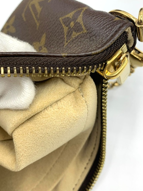 Pochette Louis Vuitton milla