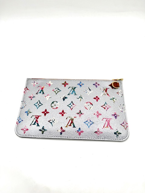 pochette Louis Vuitton plateada Monogram