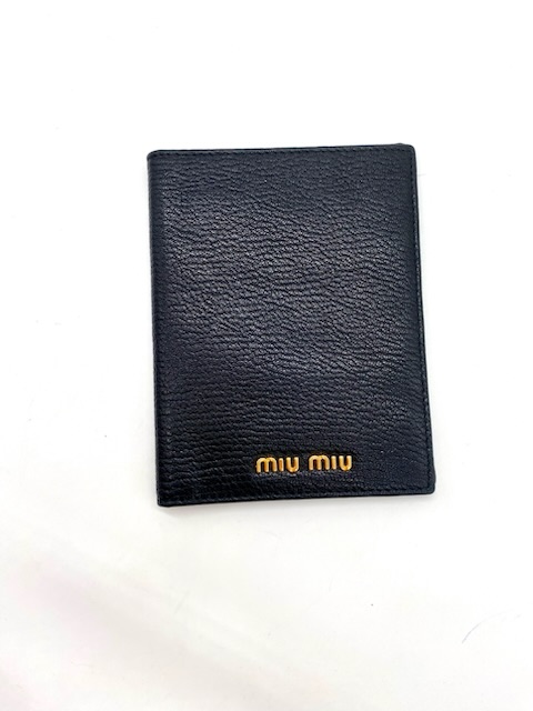 Porta pasaporte MiuMiu