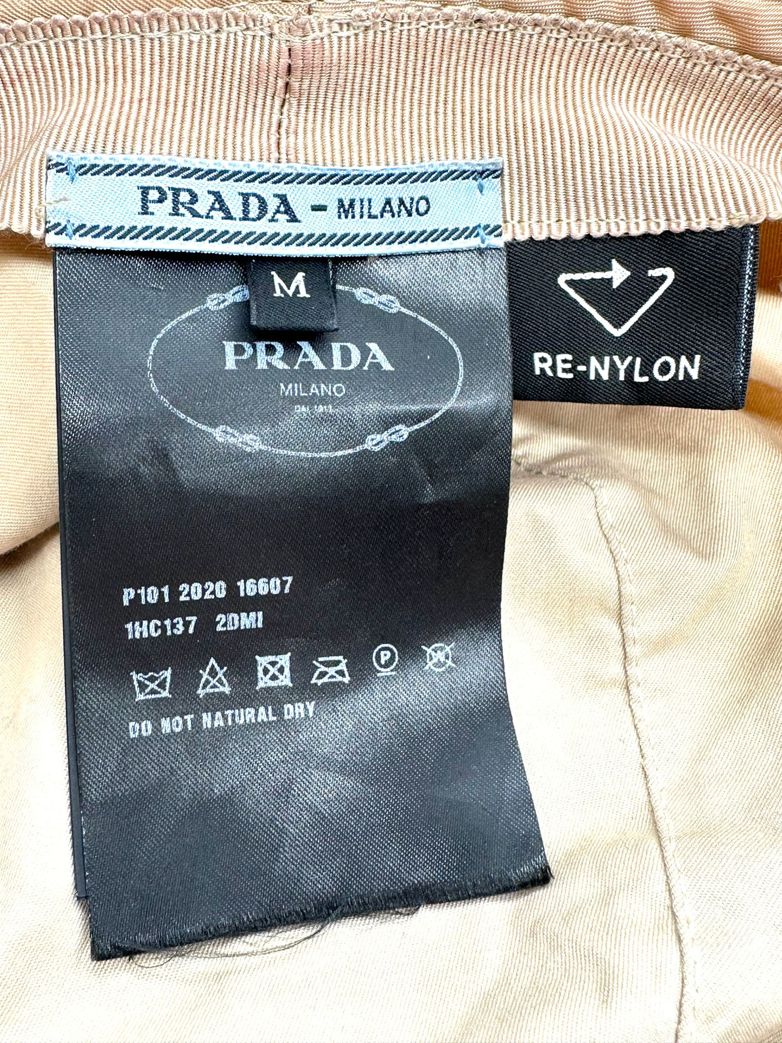 prada gorro