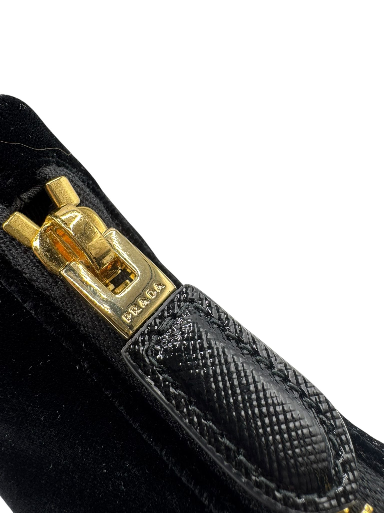 Prada mini Re-Edition