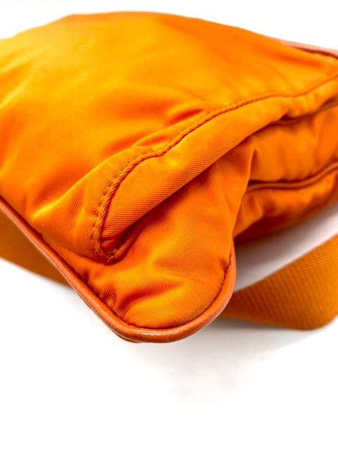 Prada Nylon naranja