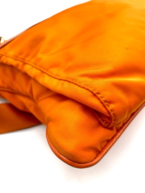 Prada Nylon naranja