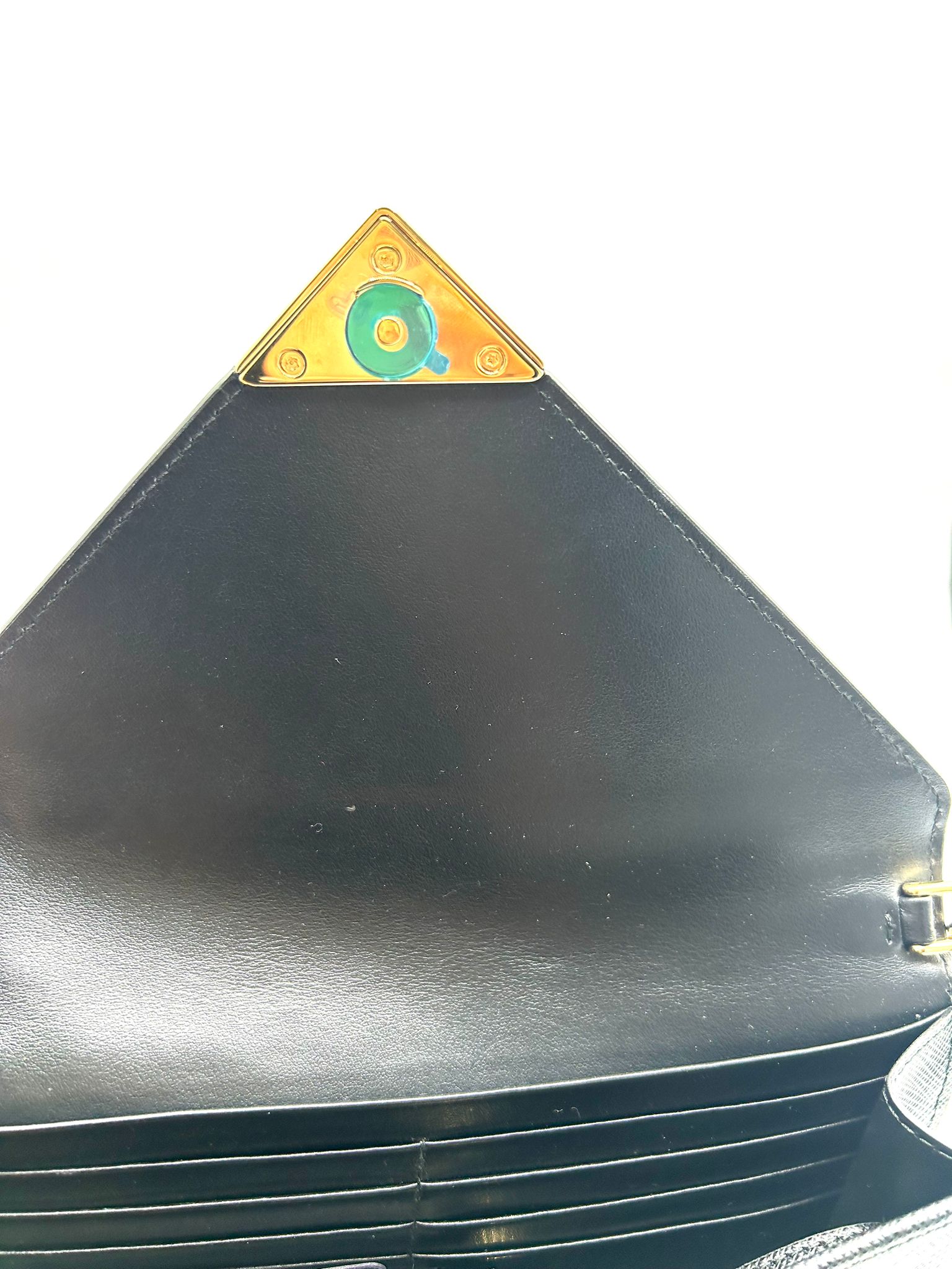 prada saffiano