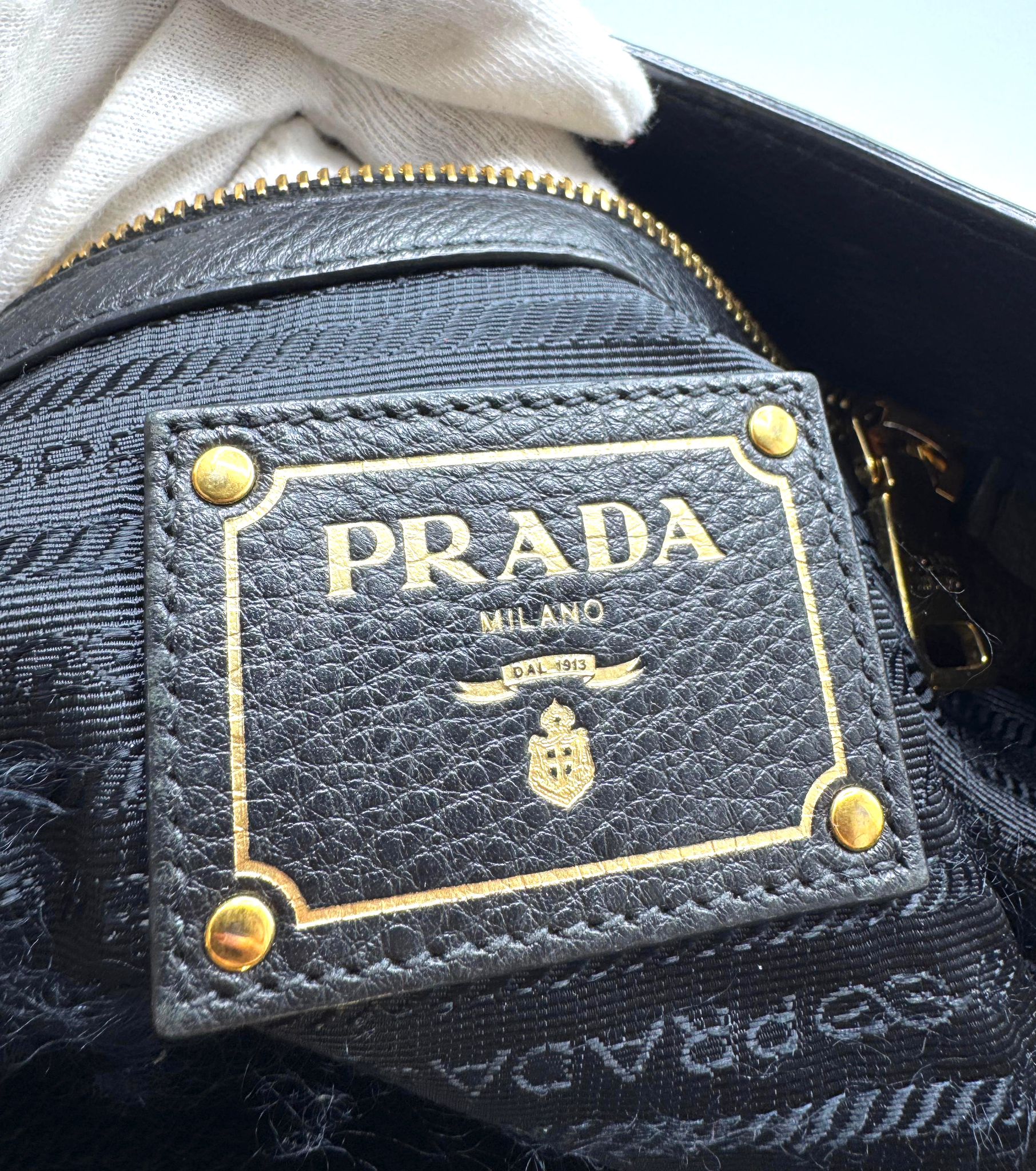 Prada tote pequeño Phenix