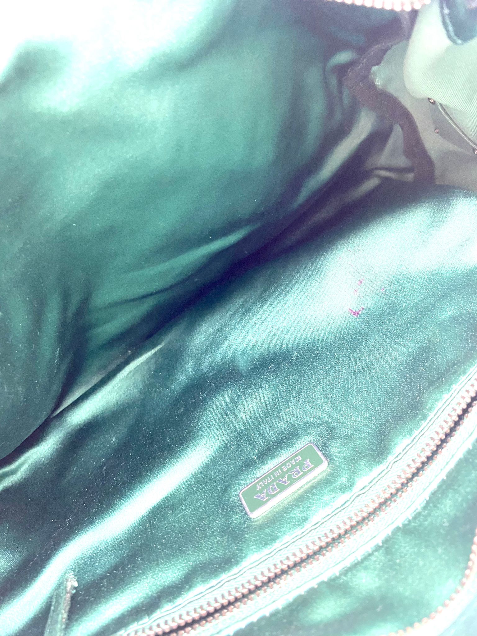 prada verde