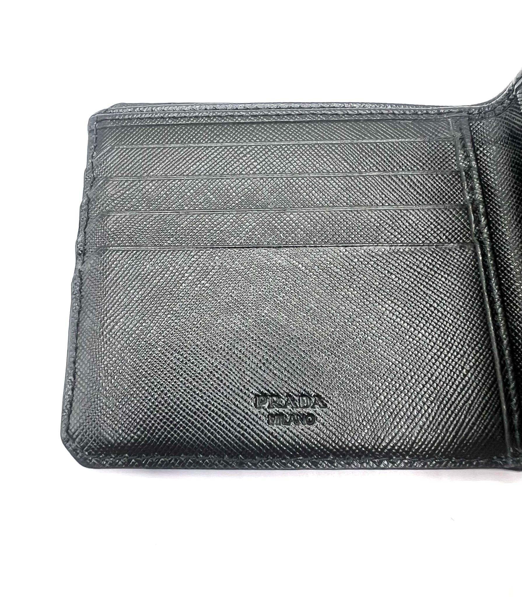 prada wallet