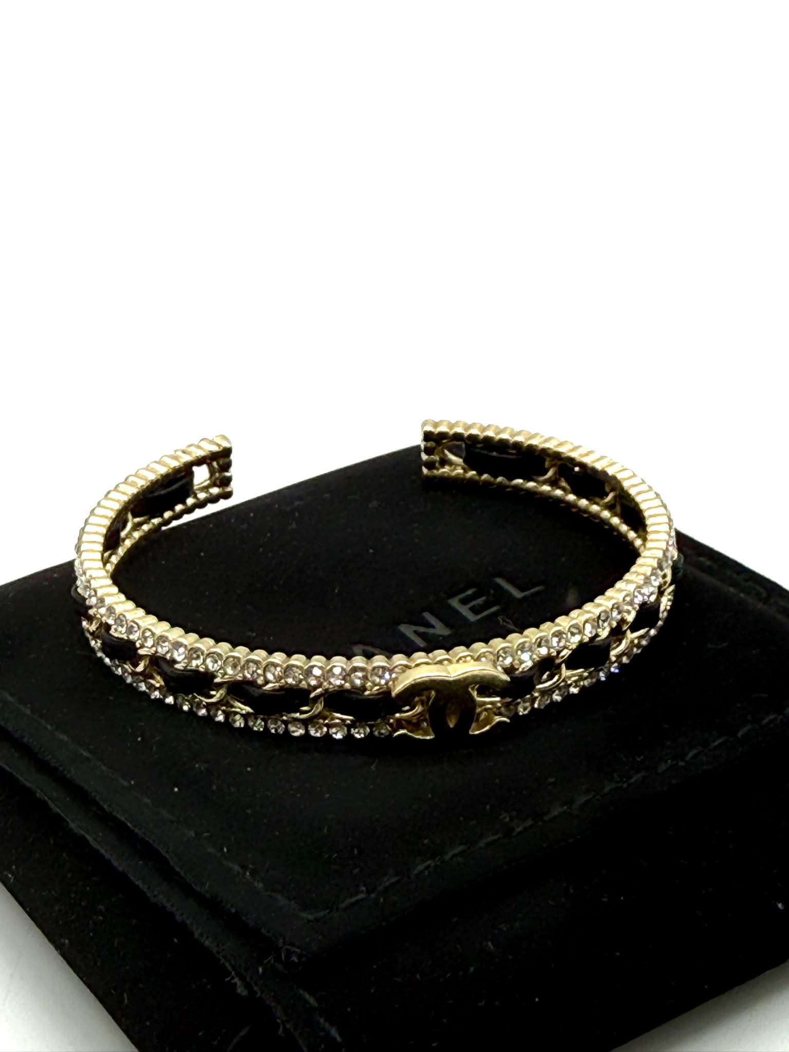 Pulsera Chanel en metal color champán