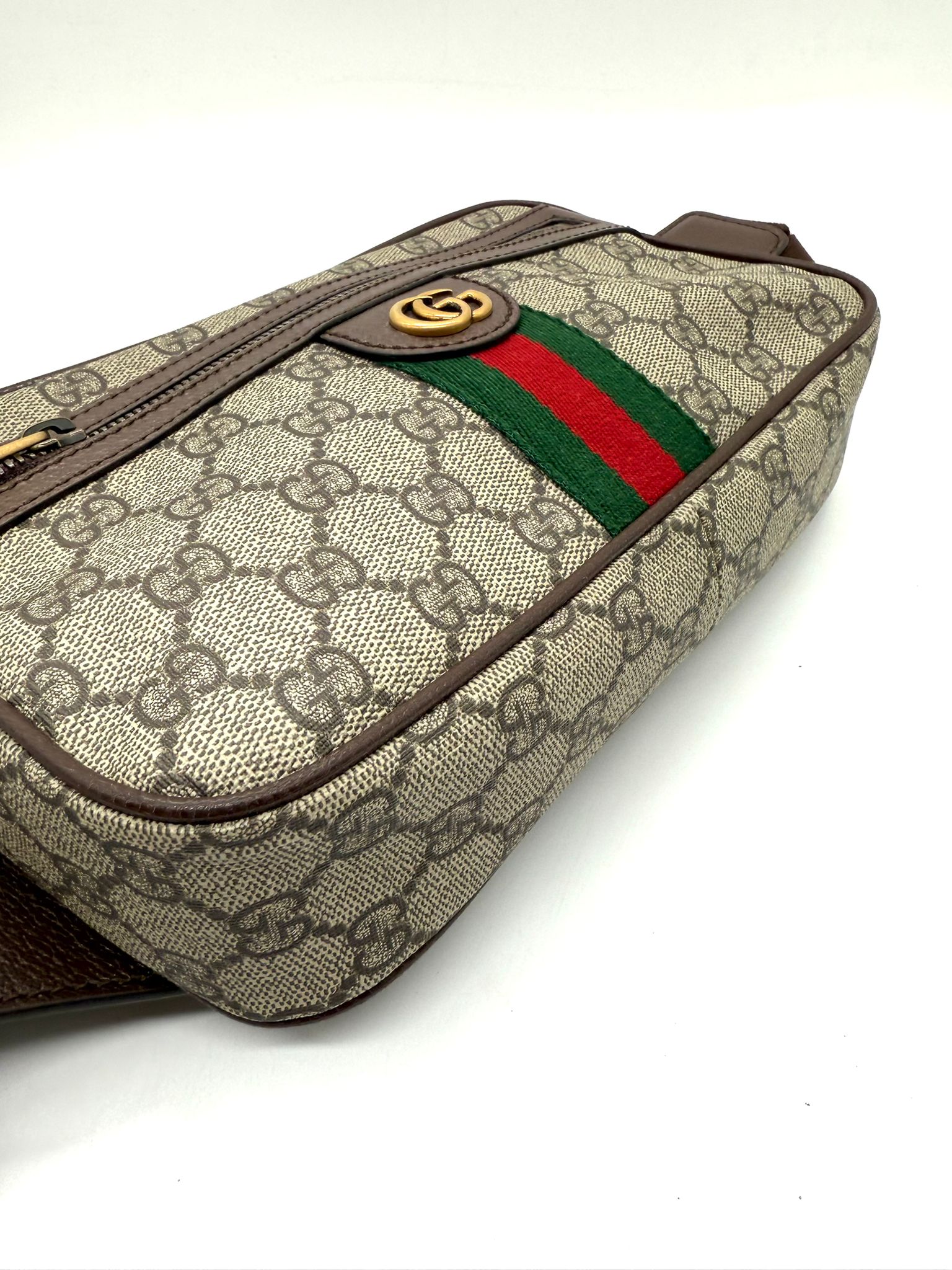 riñonera Gucci GG Supreme