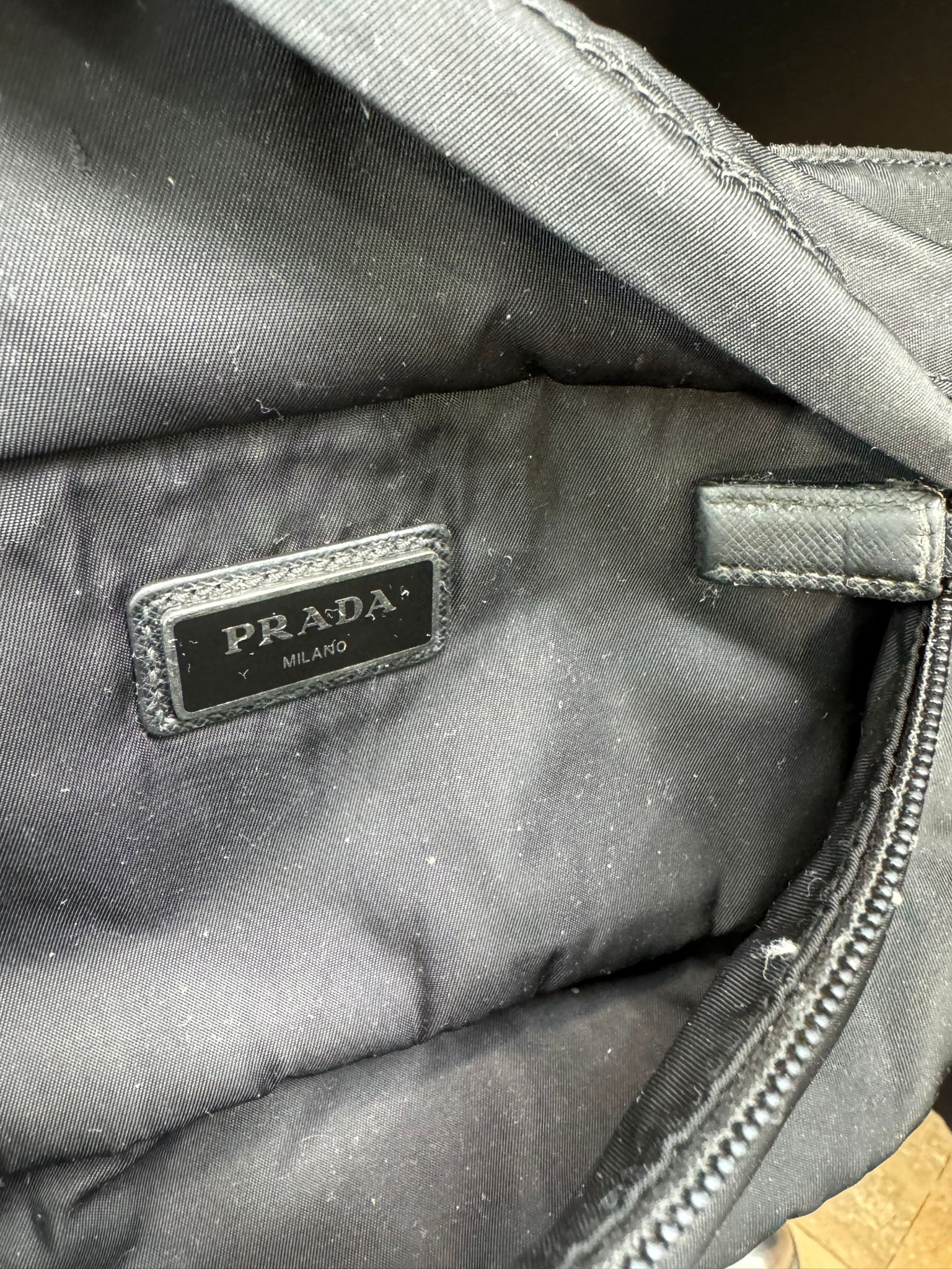 riñonera prada
