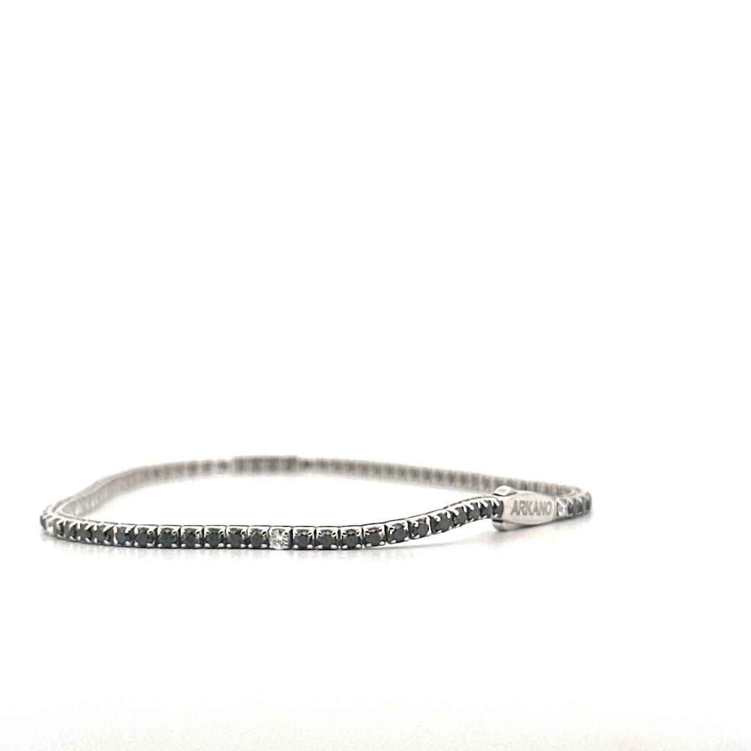 Riviere Arkano en oro blanco y diamantes