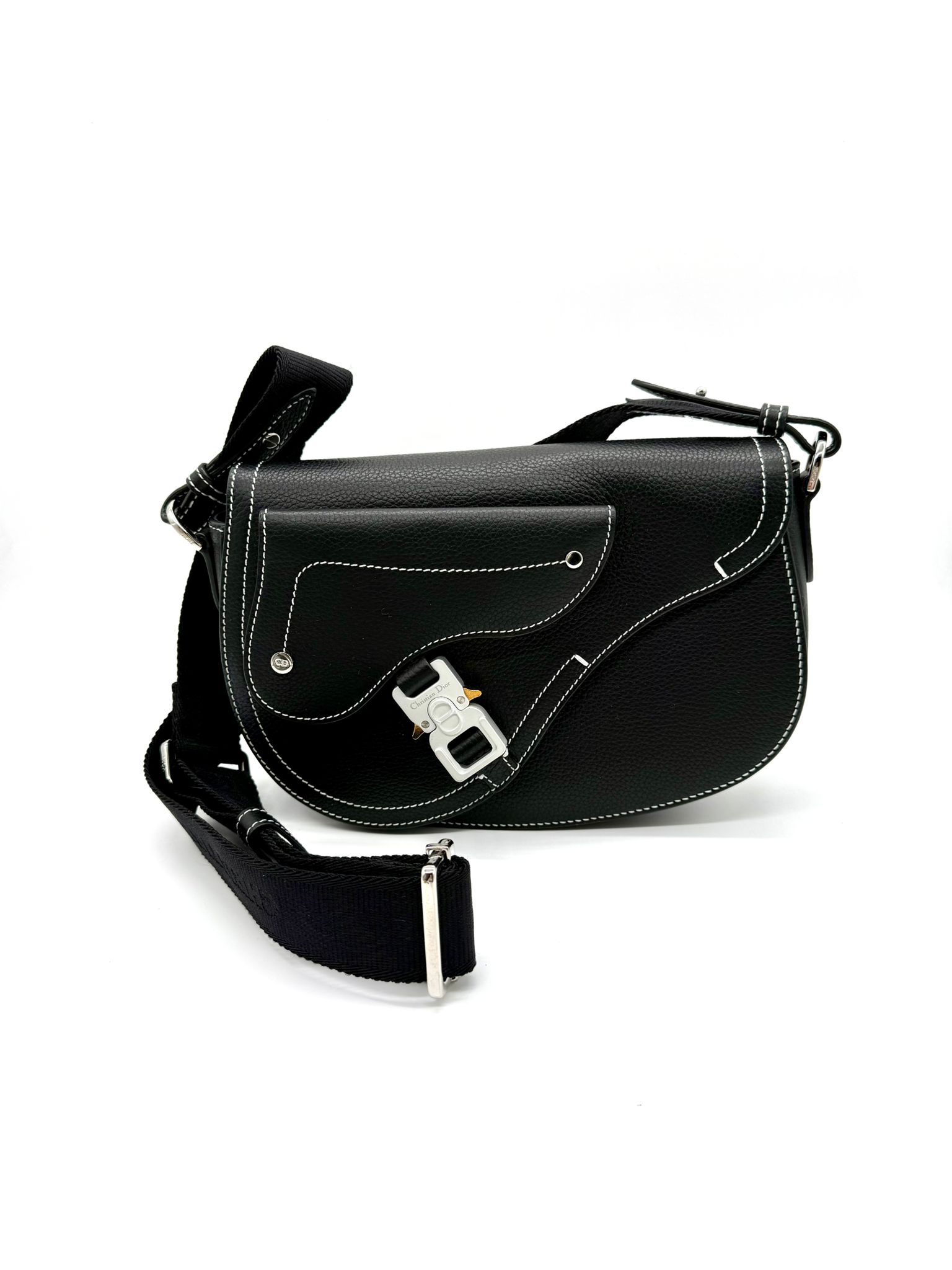 Saddle