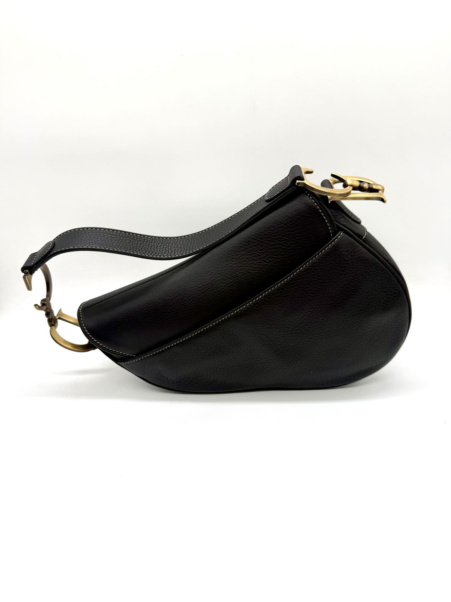 Saddle