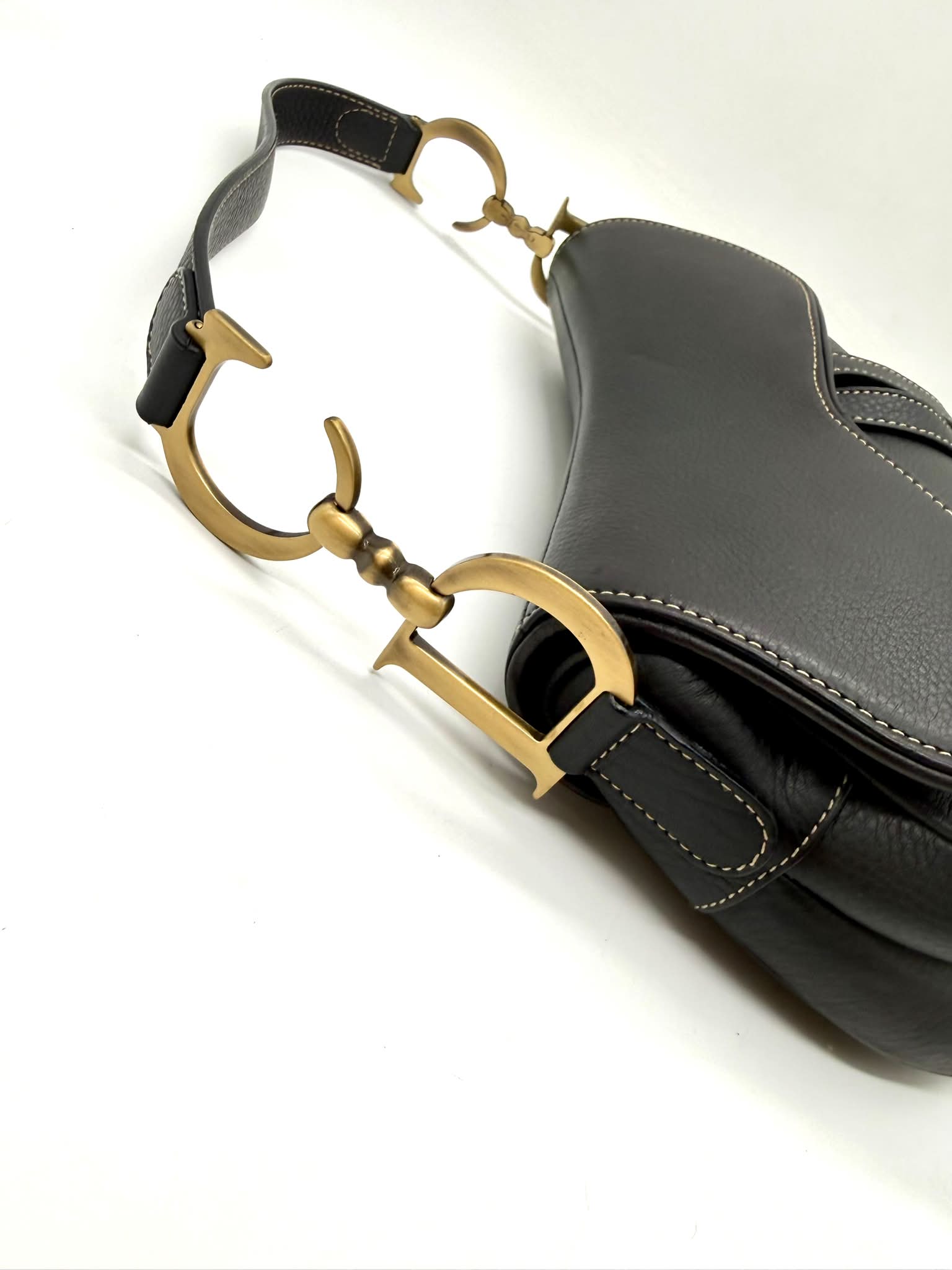 Saddle