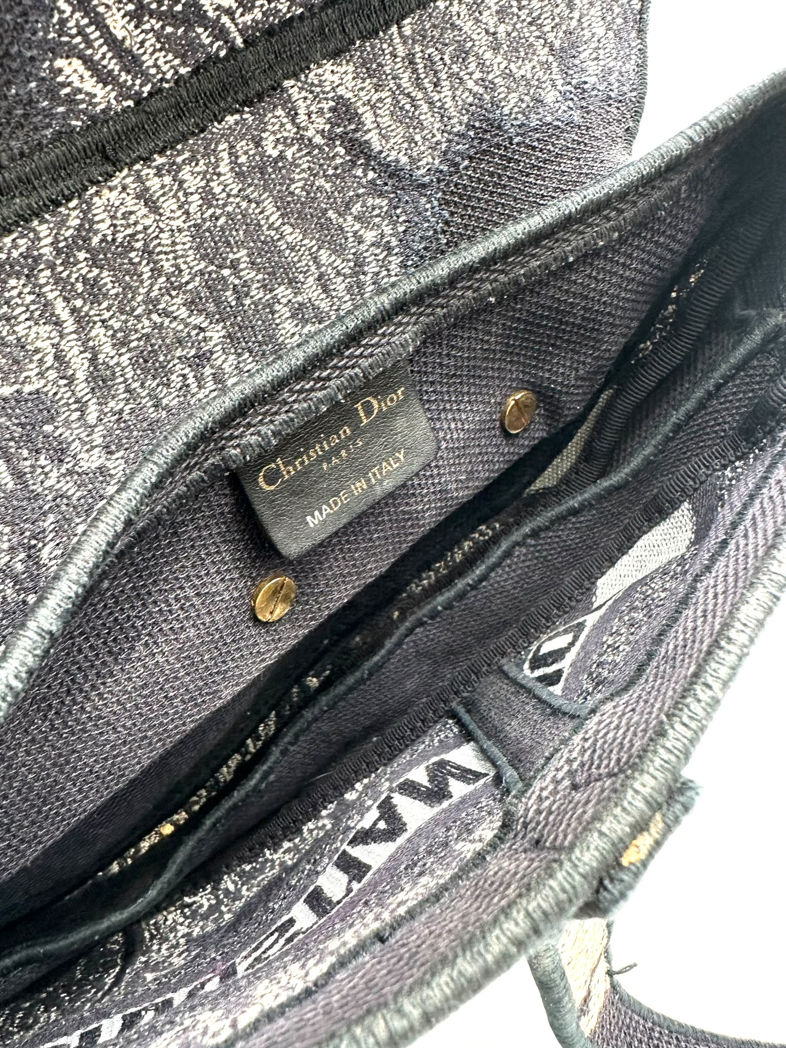 Saddle