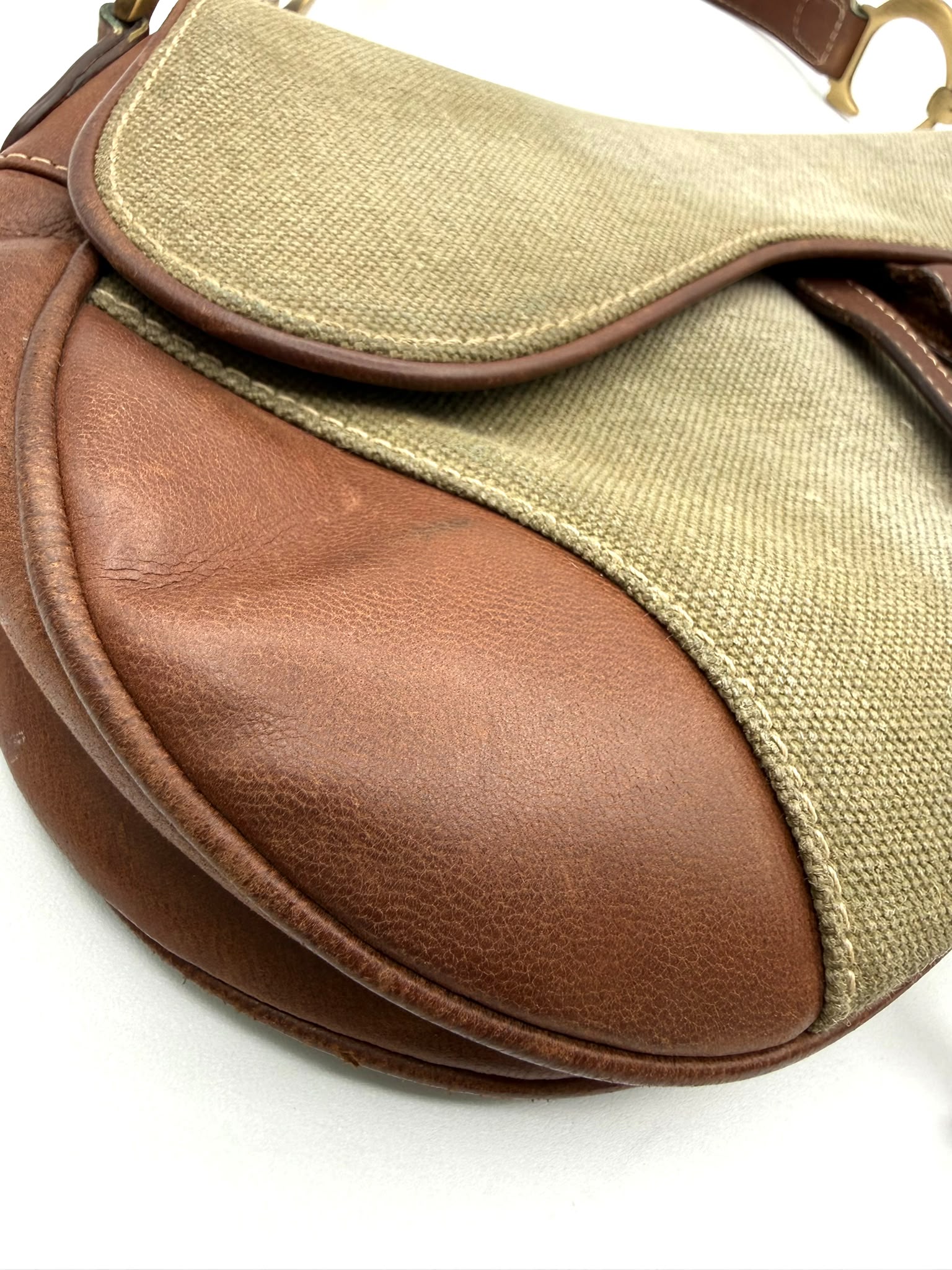 Saddle Vintage