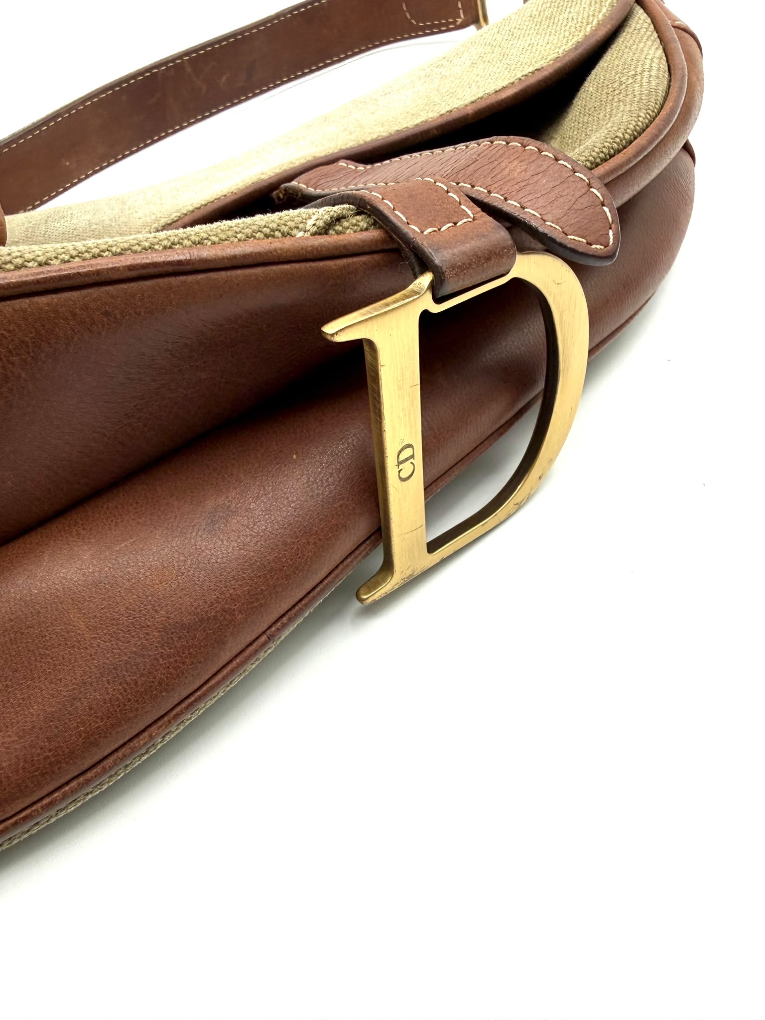 Saddle Vintage