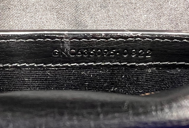 Saint Laurent Cassandra – Porta celular con bandolera