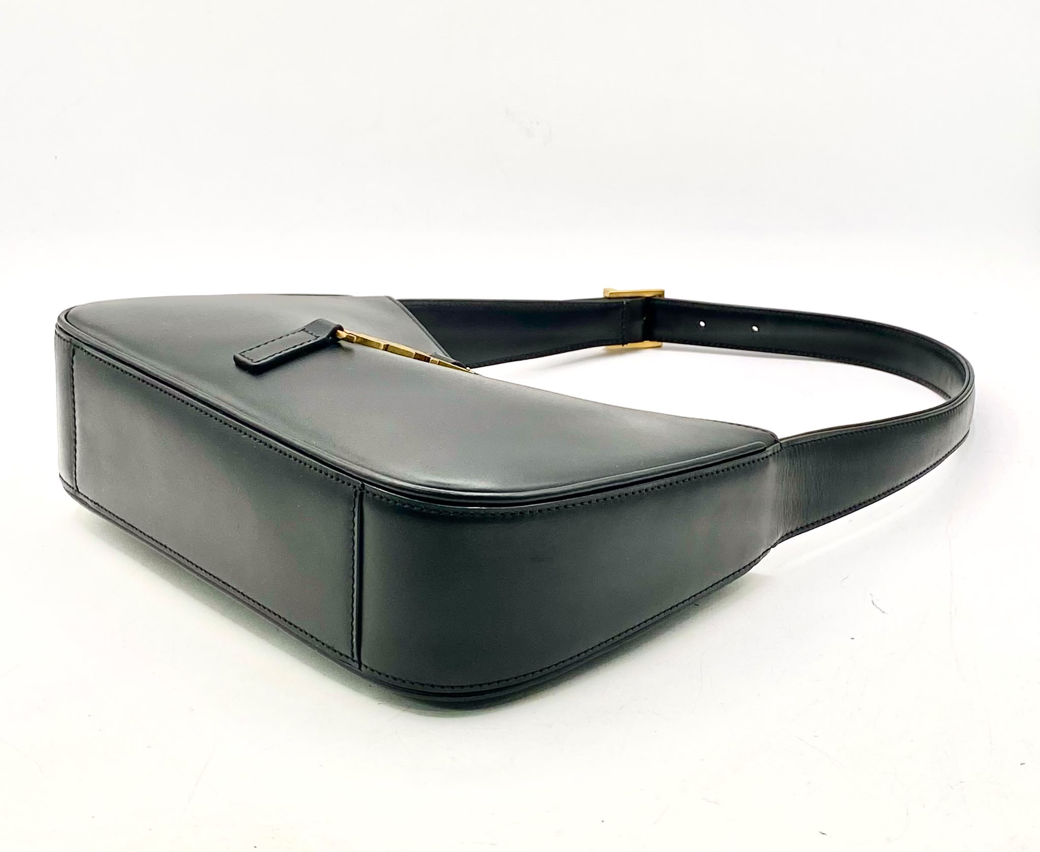 Saint Laurent L e 5 A 7