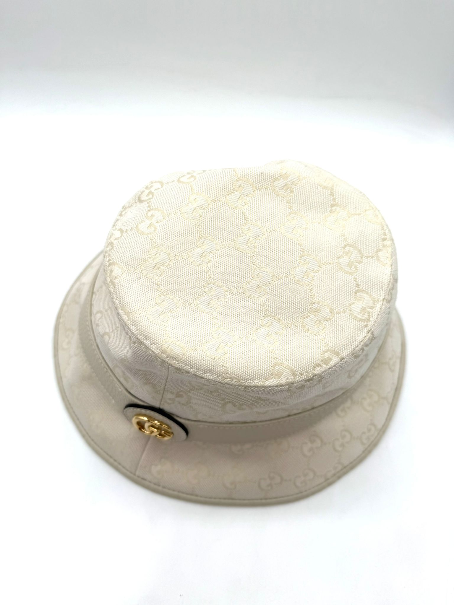 RESERVADO SOMBRERO GUCCI BUCKET