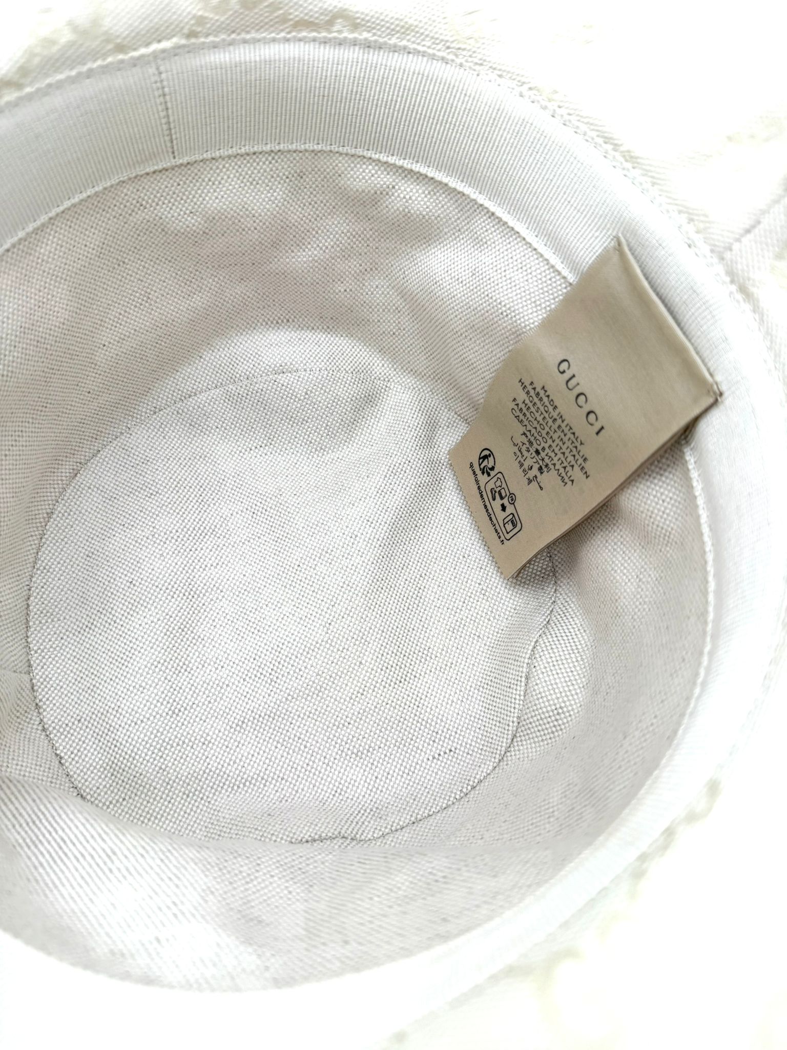 RESERVADO SOMBRERO GUCCI BUCKET