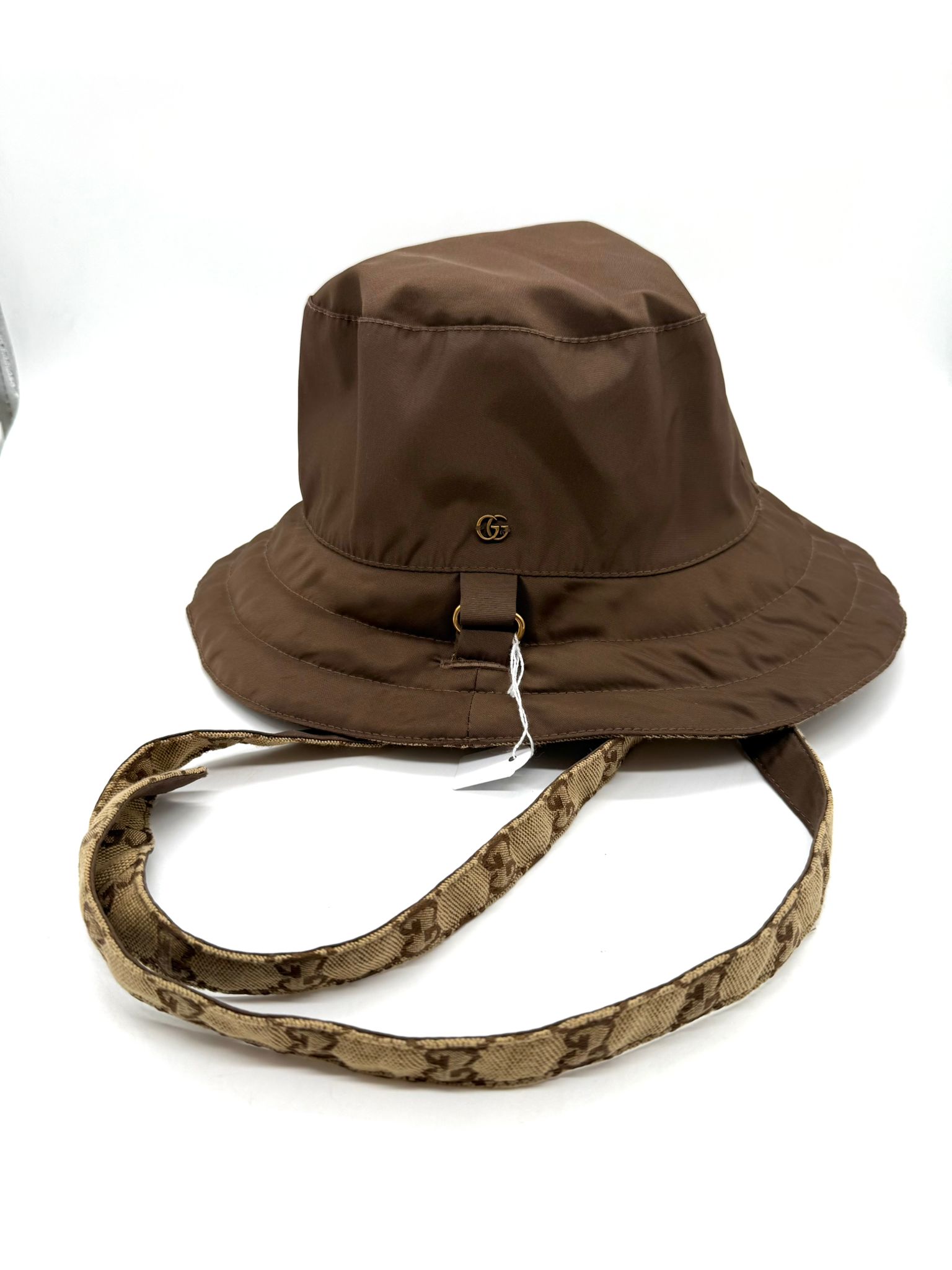 SOMBRERO GUCCI BUCKET