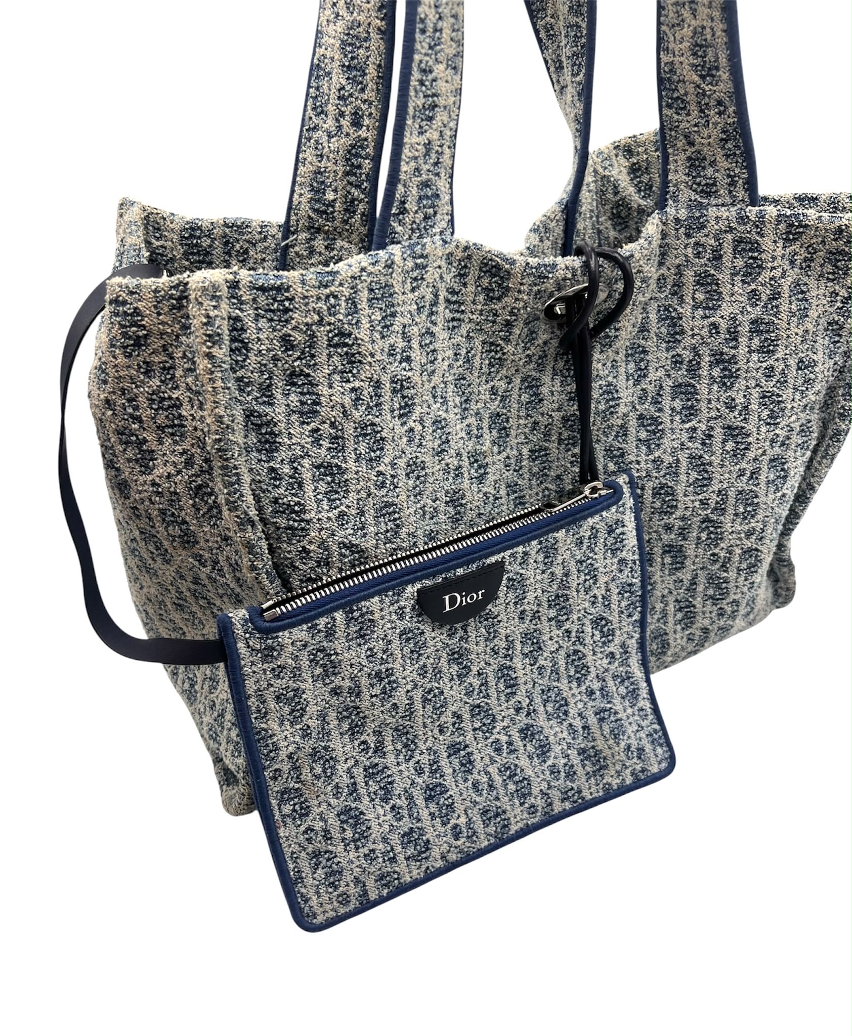 Spongy Book Tote Dioriviera