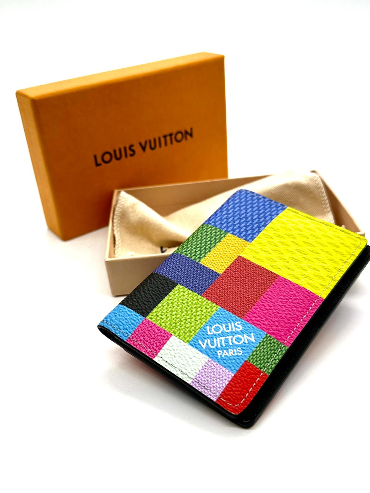 tarjetero Louis Vuitton