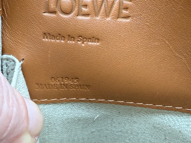 Tote Loewe cushion