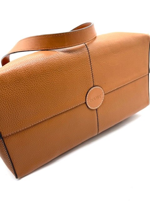 Tote Loewe cushion