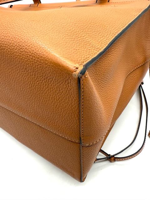 Tote Loewe cushion