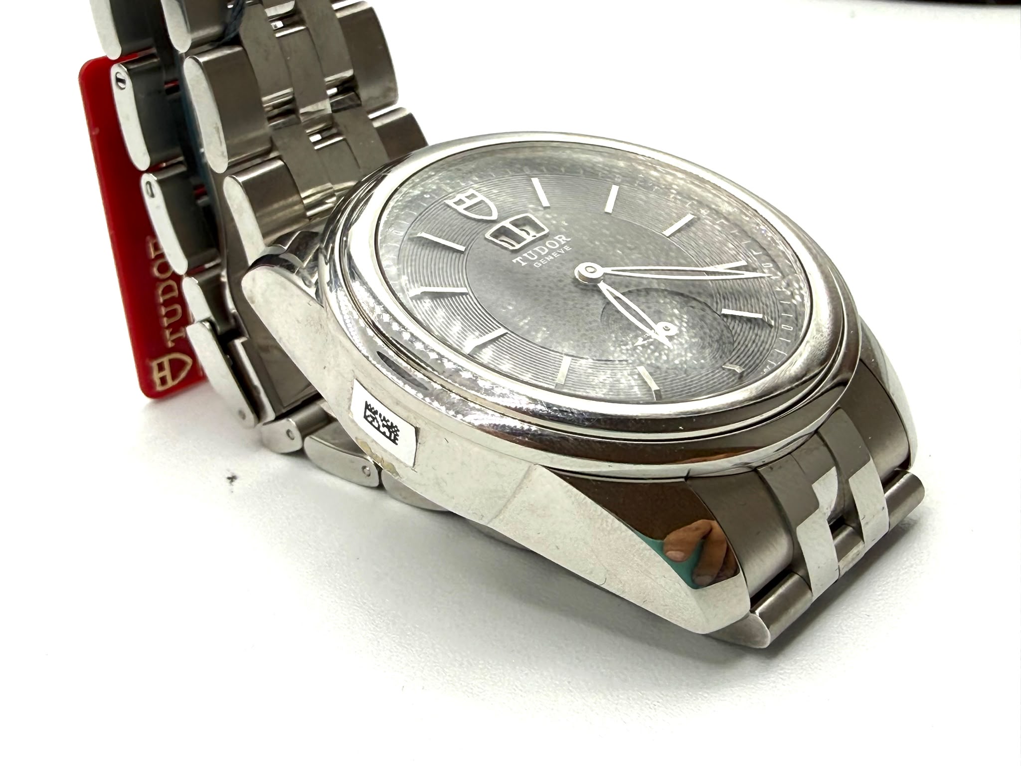 Tudor Glamour Double Date
