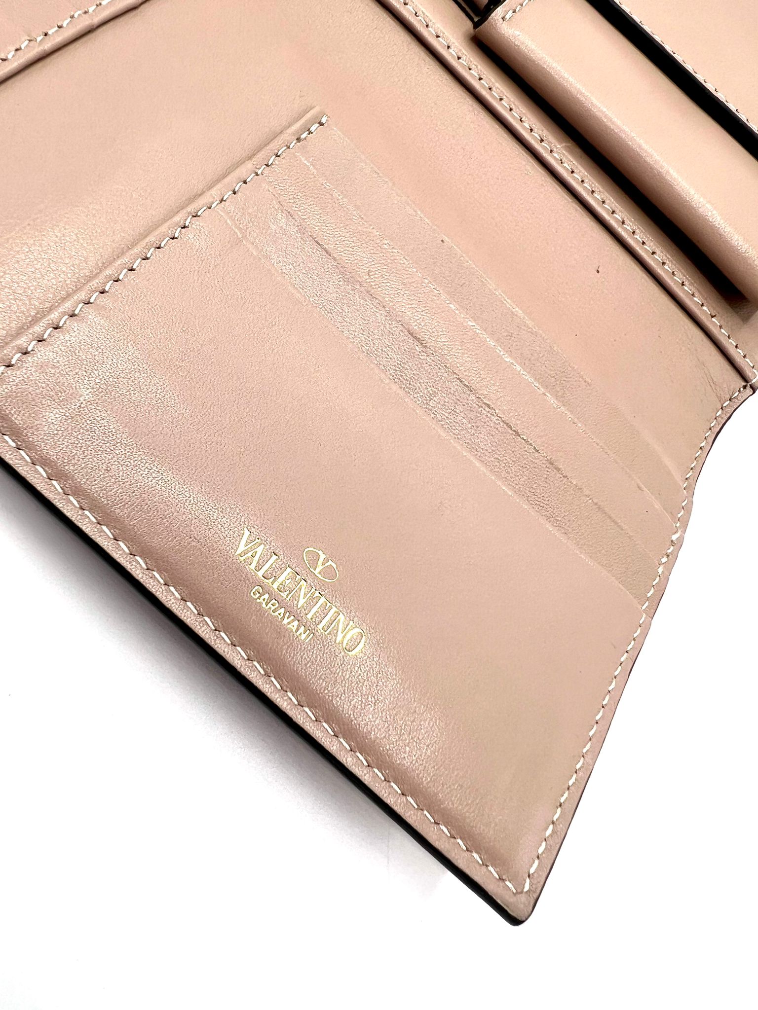 wallet on chain valentino