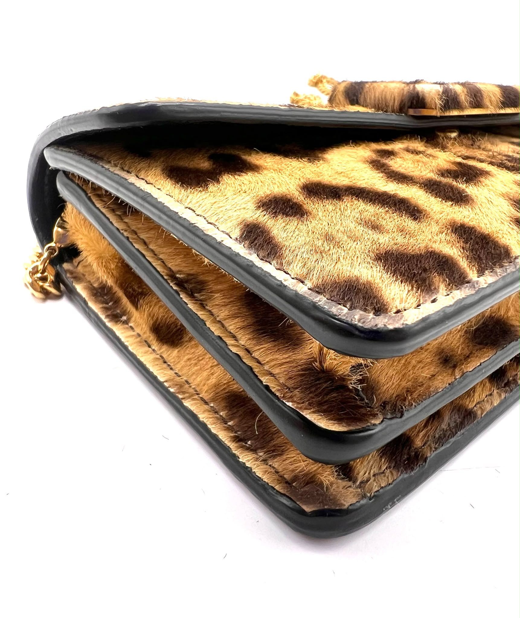Wallet on Chain Valentino Garavani