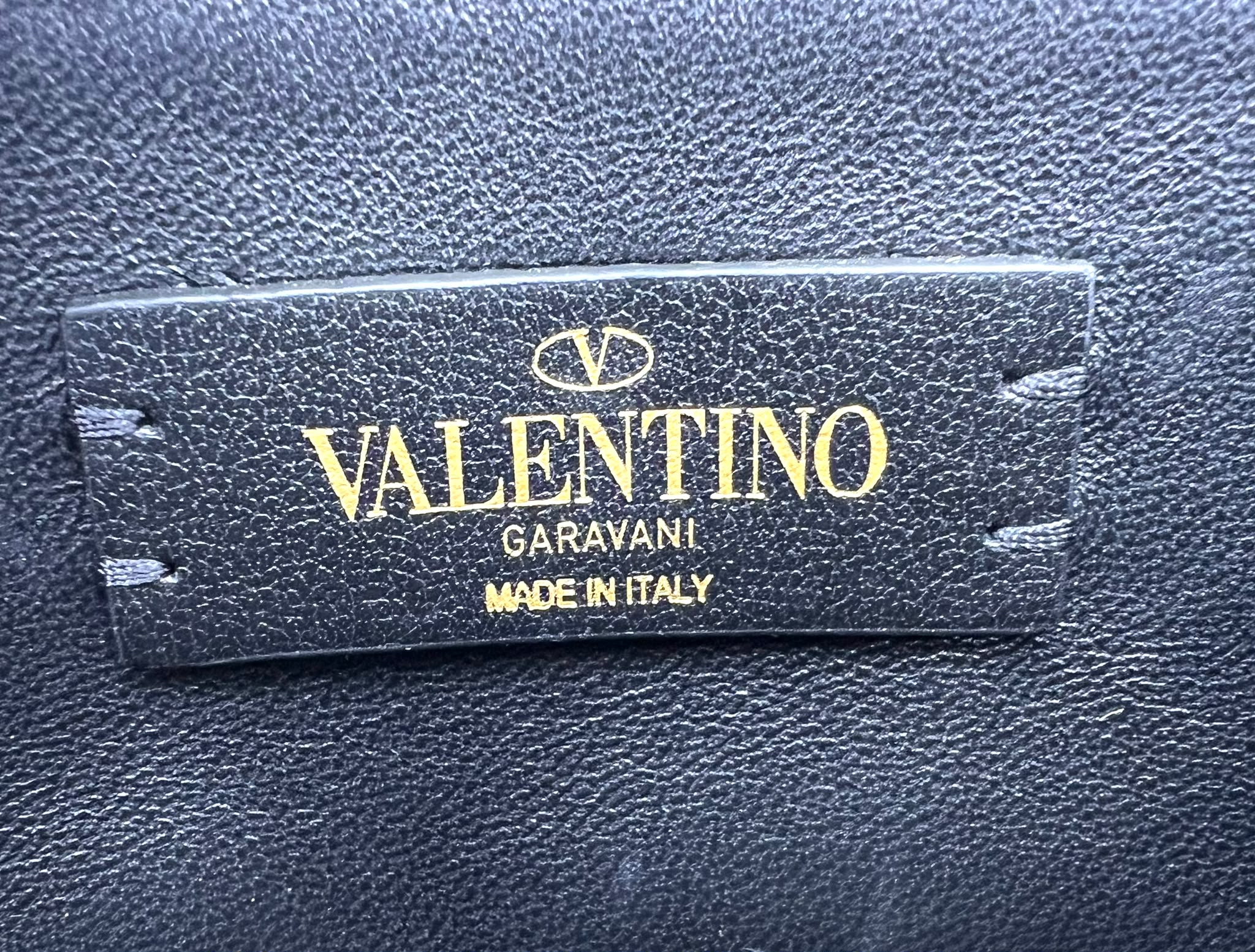 Wallet on Chain Valentino Garavani