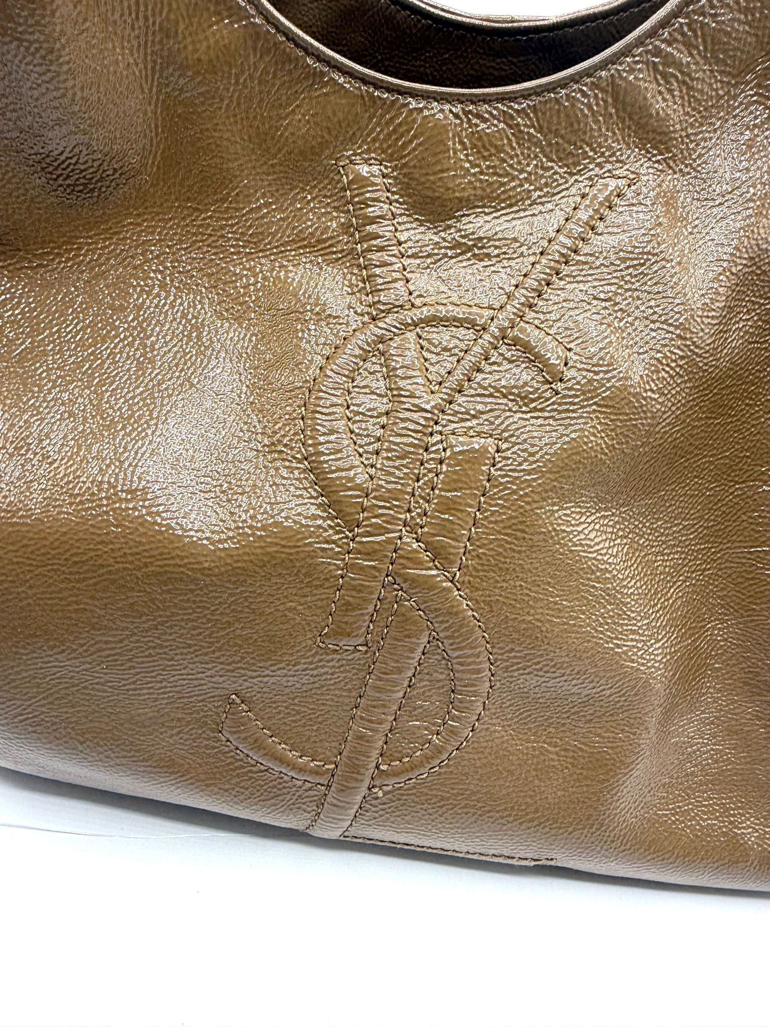 Yves Saint Laurent – Bolso vintage en charol